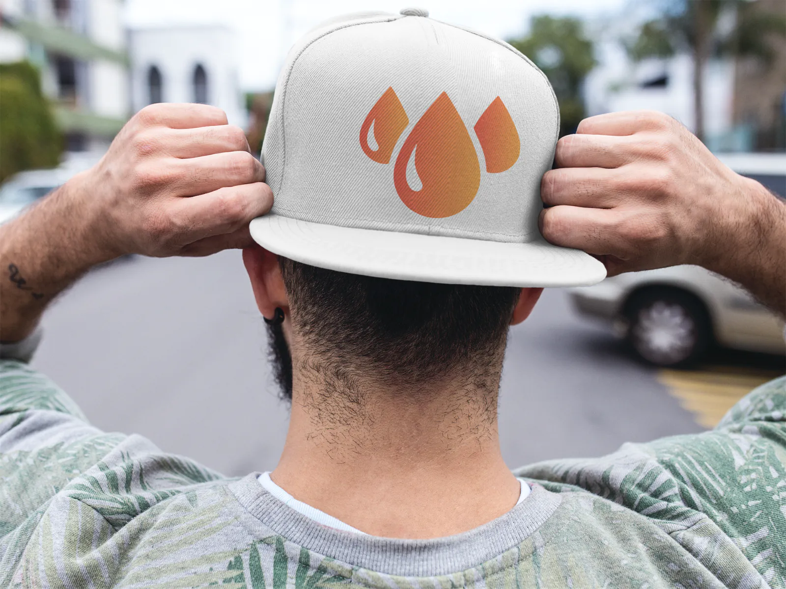 B10_backwards-snapback-hat-mockup-of-a-trendy-guy-a11840